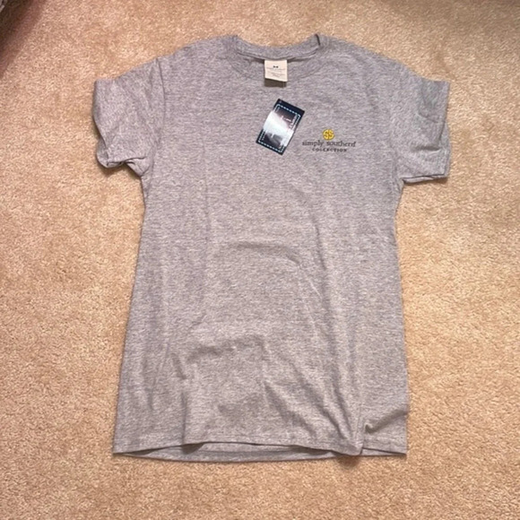 Simply‎ Southern T-shirt - Picture 1 of 3